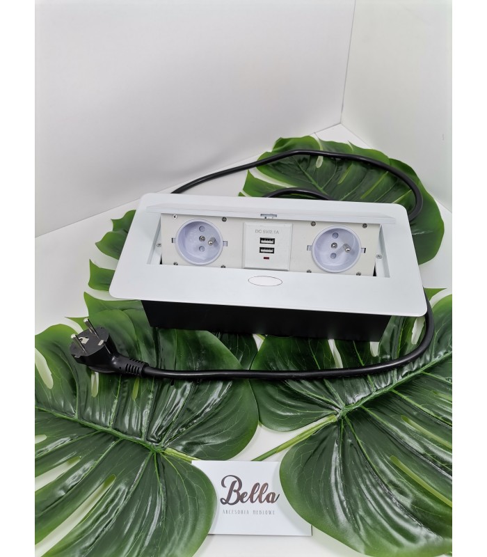 KOMBIBOX UZBROJONY biały, z przewodem 1,5m, 2 x gniazdo z bolcem+2xUSB