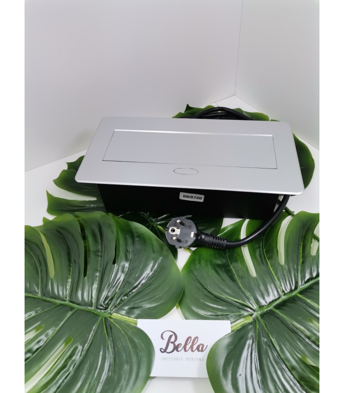 KOMBIBOX UZBROJONY 3 x gniazdo z bolcem, z przewodem 1,5m , kolor aluminium, model nr 1